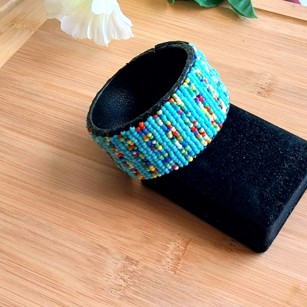 1PC Beautiful Kenyan Beaded Bracelet